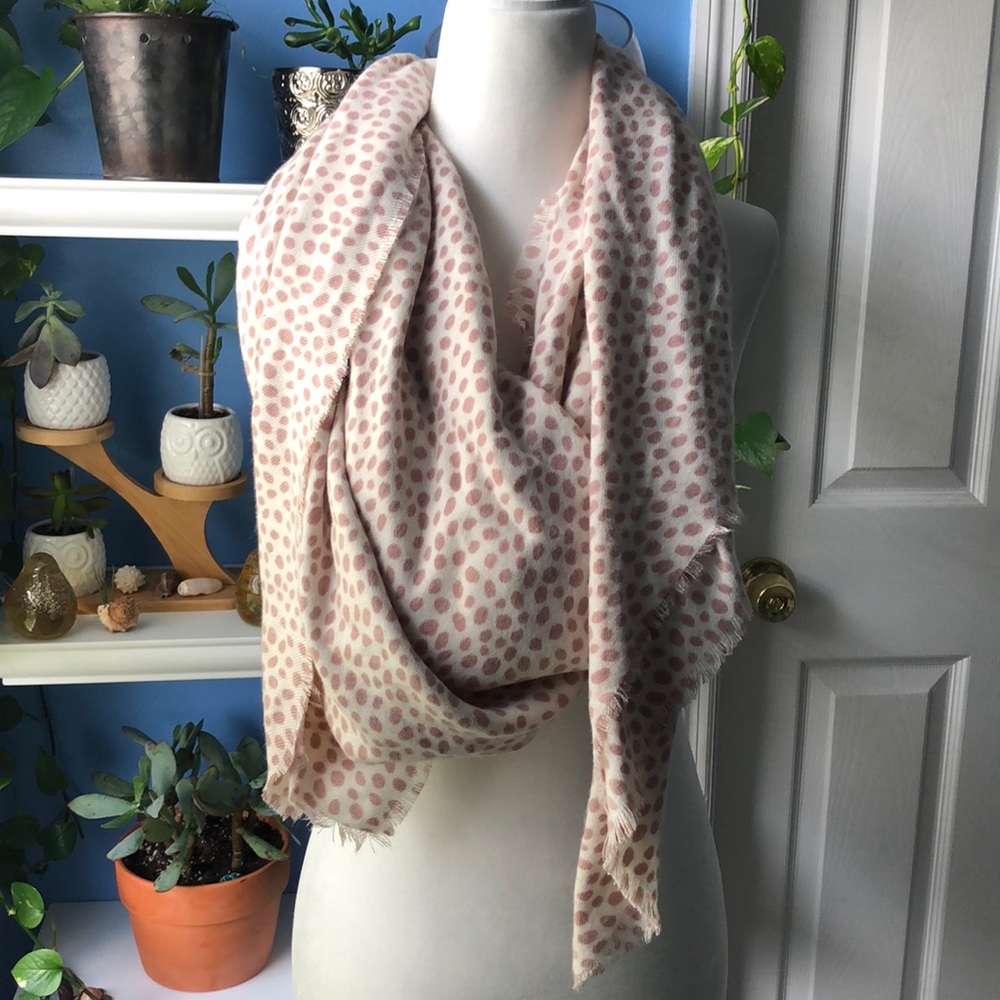 🌻Lauren Conrad scarf🌻 - Picture 2 of 5